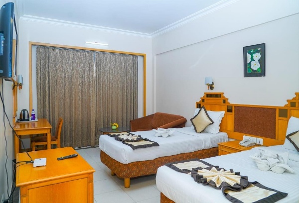 Hotel Kalyan Residency Main image